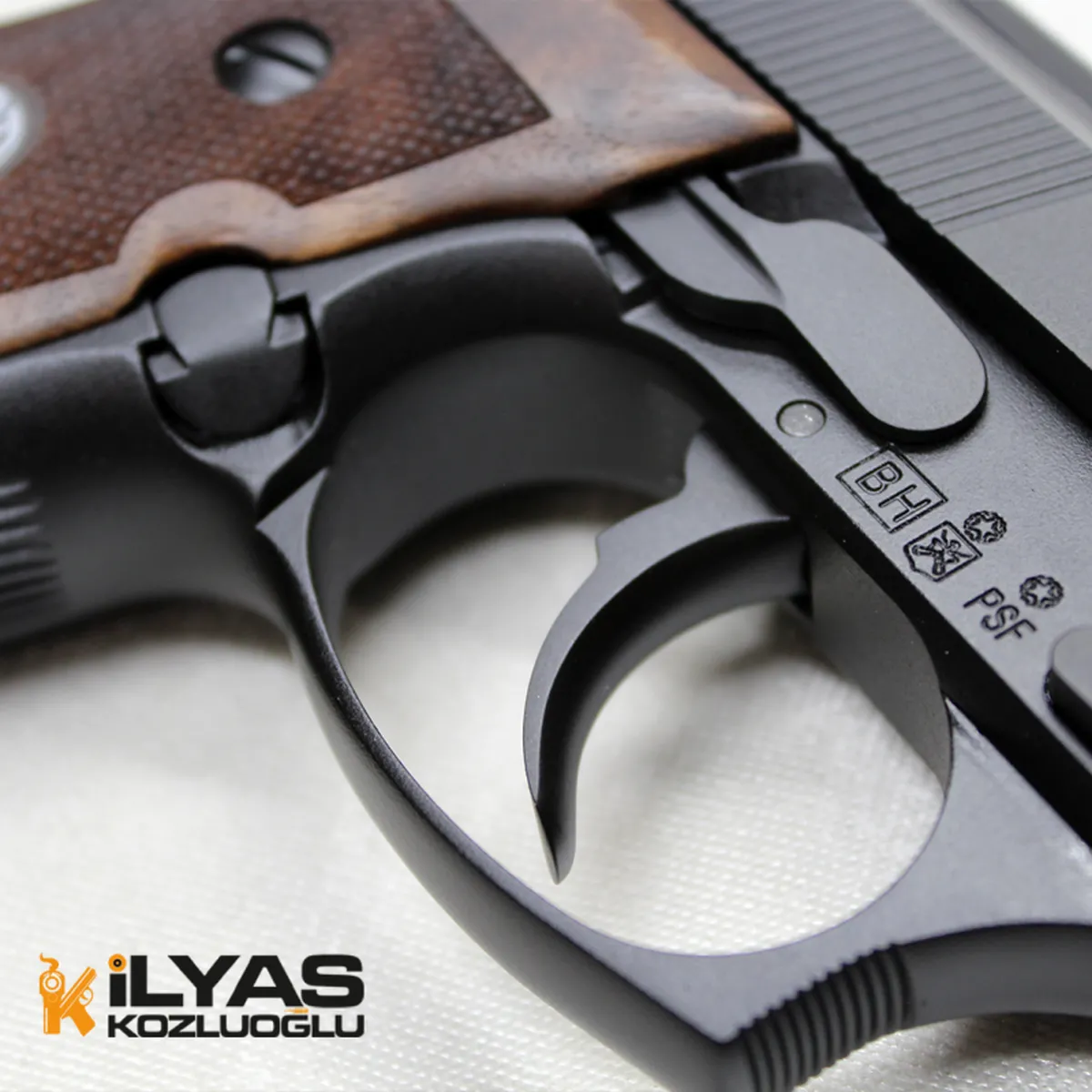 Beretta 92FS Mat Siyah Kaplama Detay 9