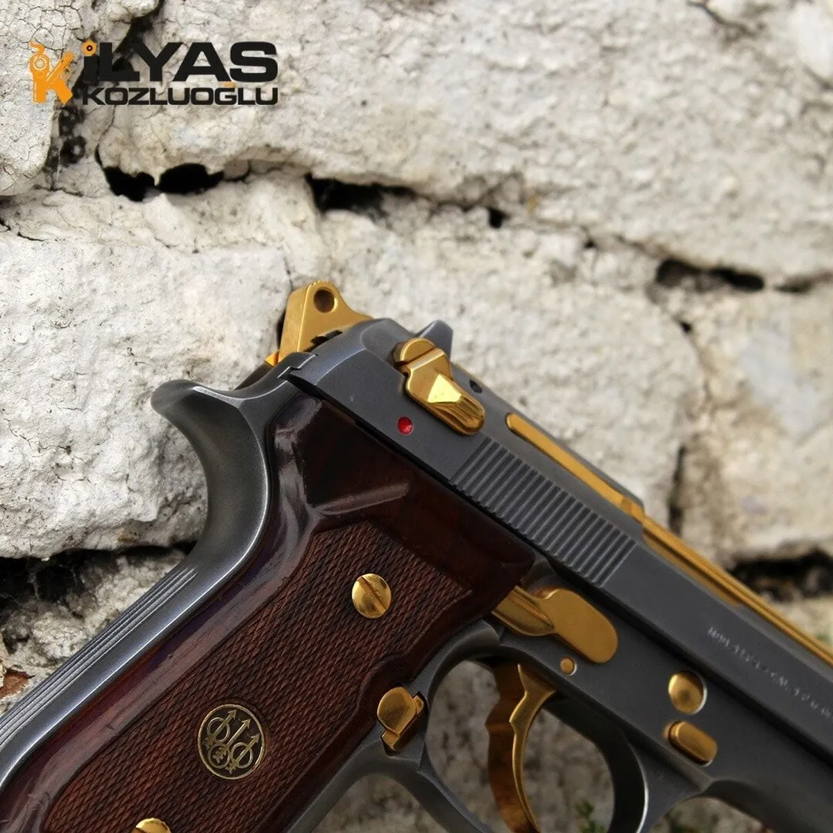 Beretta Mod 92 FS – Açık Füme Titanyum Kaplama – Parlak Sarı Titanyum Namlu ve Parçalar Detay 4