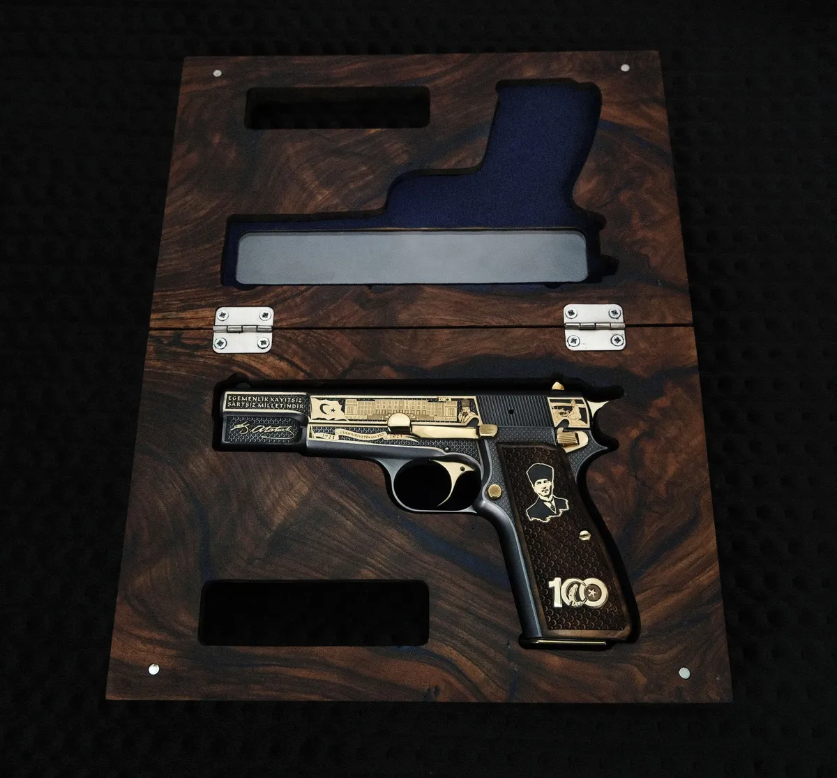 Browning Cumhuriyetin 100. Yılı Gravür Çalışması Detay 2