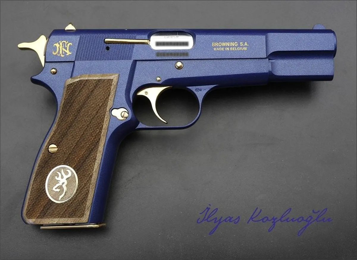 Browning Hi Power Mavi Kaplama Detay 2