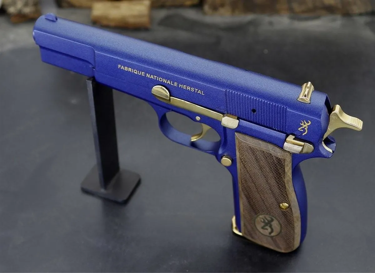 Browning Hi Power Mavi Kaplama Detay 3