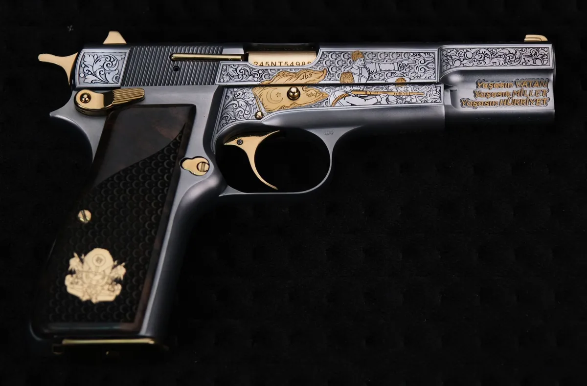 Browning İttihat ve Terakki Gravür Çalışması Detay 5