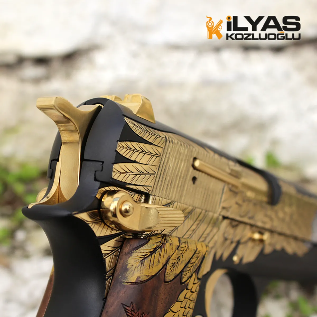 Browning Mat Siyah Kaplama & Parlak Sarı Titanyum Old Glory Kartal Gravür Detay 3