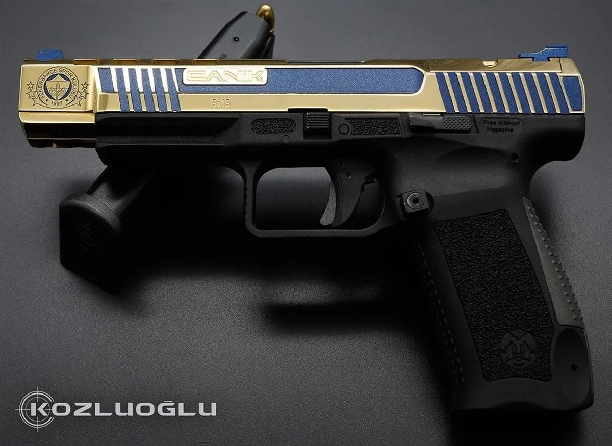 Canik TP9 SFX Parlak Sarı Titanyum & Mavi Kaplama – Fenerbahçe Gravür Çalışması