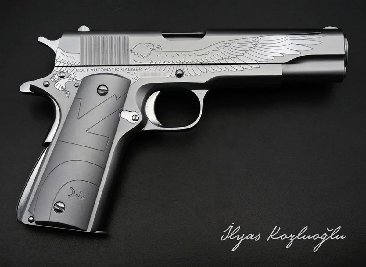 Colt 1911 Kartal Gravür Beyaz Krom Detay 2