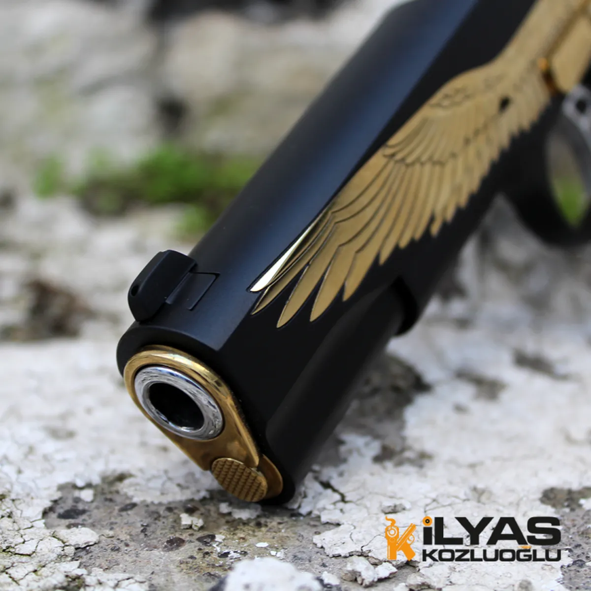 Colt 1911 Mat Siyah Kaplama & Kartal Gravür Detay 10