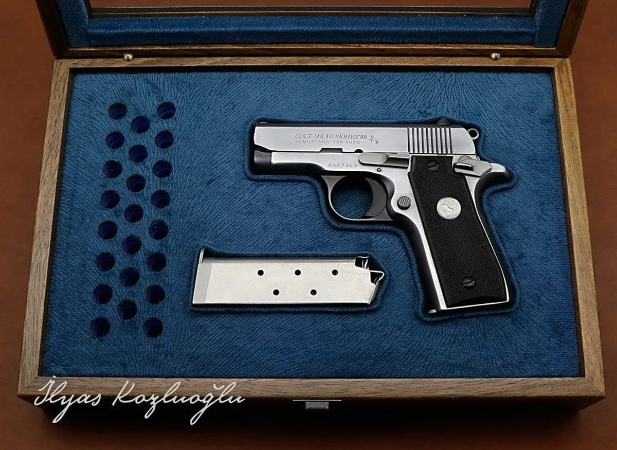 Colt Mustang Titanyum Kaplama Detay 2