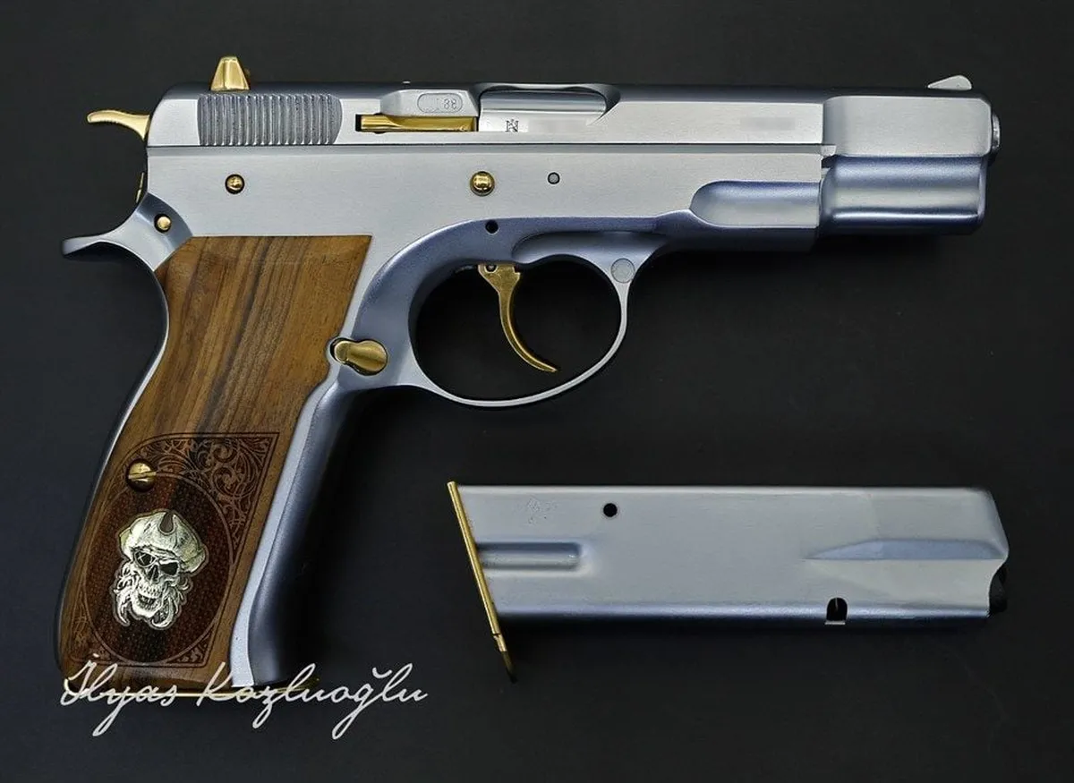 CZ 75 Beyaz Krom Kaplama Detay 2