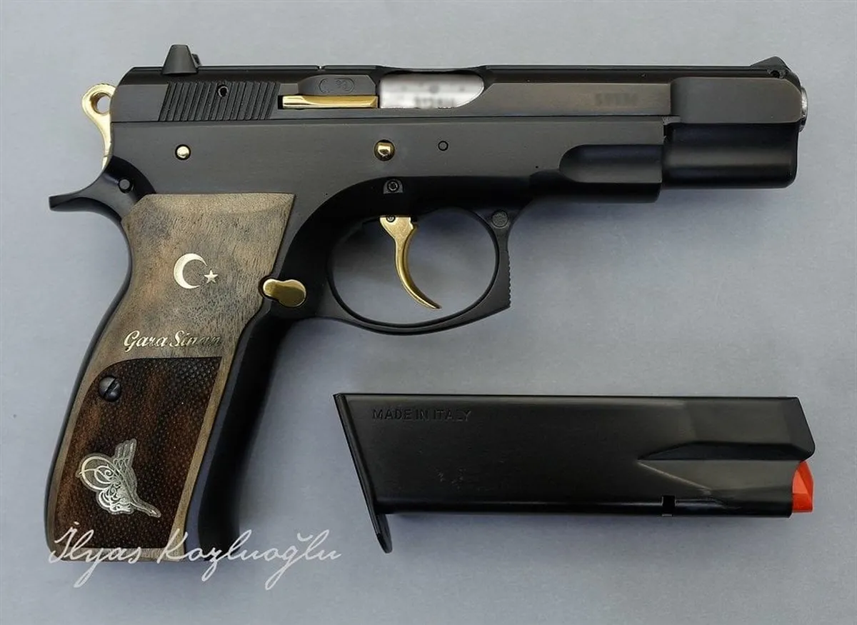 CZ 75 Siyah Krom Kaplama Detay 2