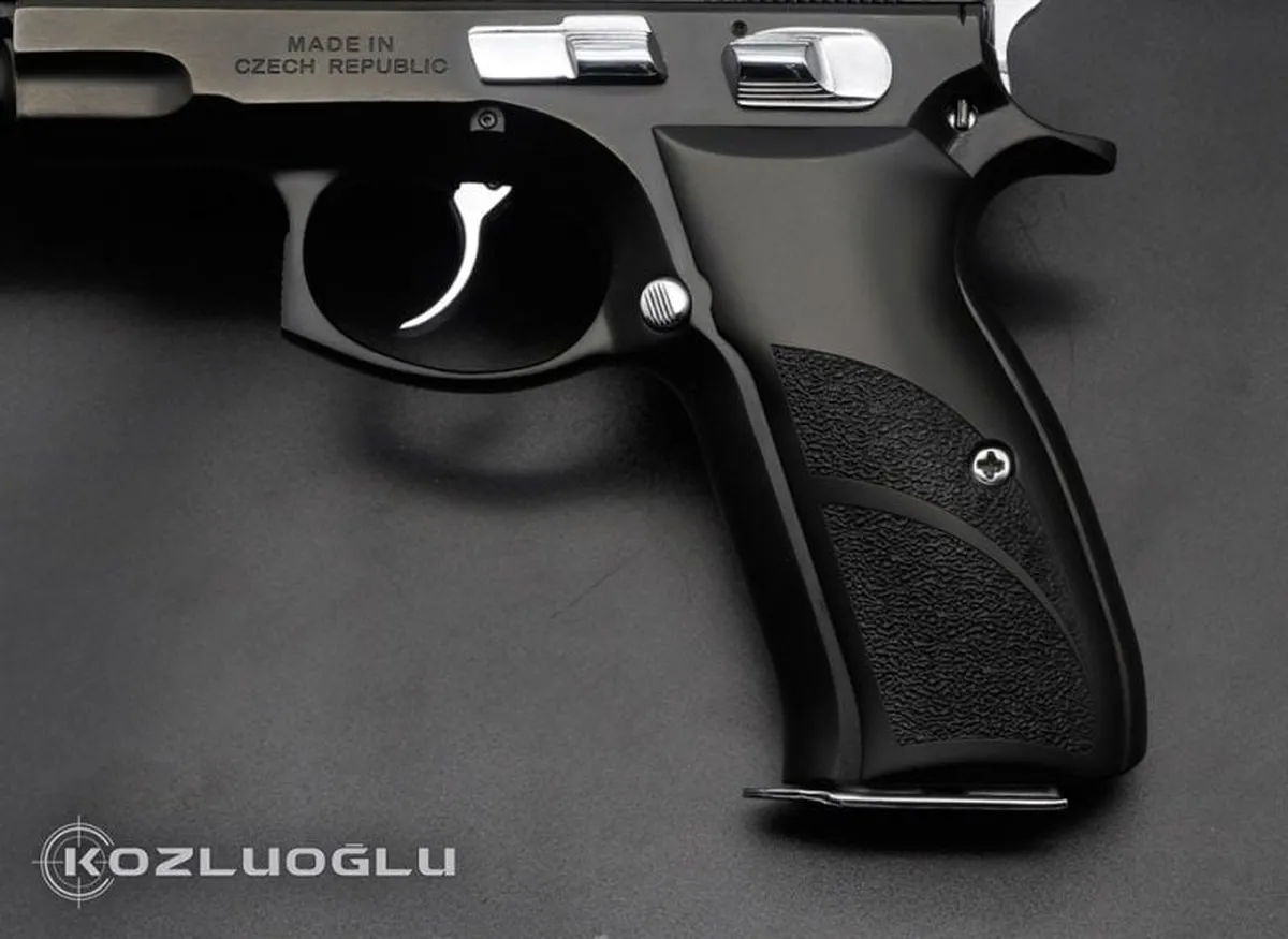 CZ 75 Siyah Krom Kaplama Detay 4