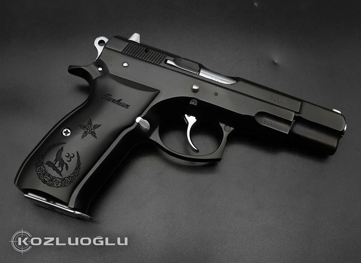 CZ 75 Siyah Krom Kaplama Detay 6