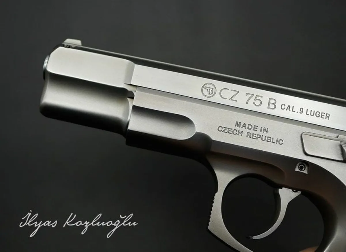 CZ 75 Titanyum Kaplama Detay 3