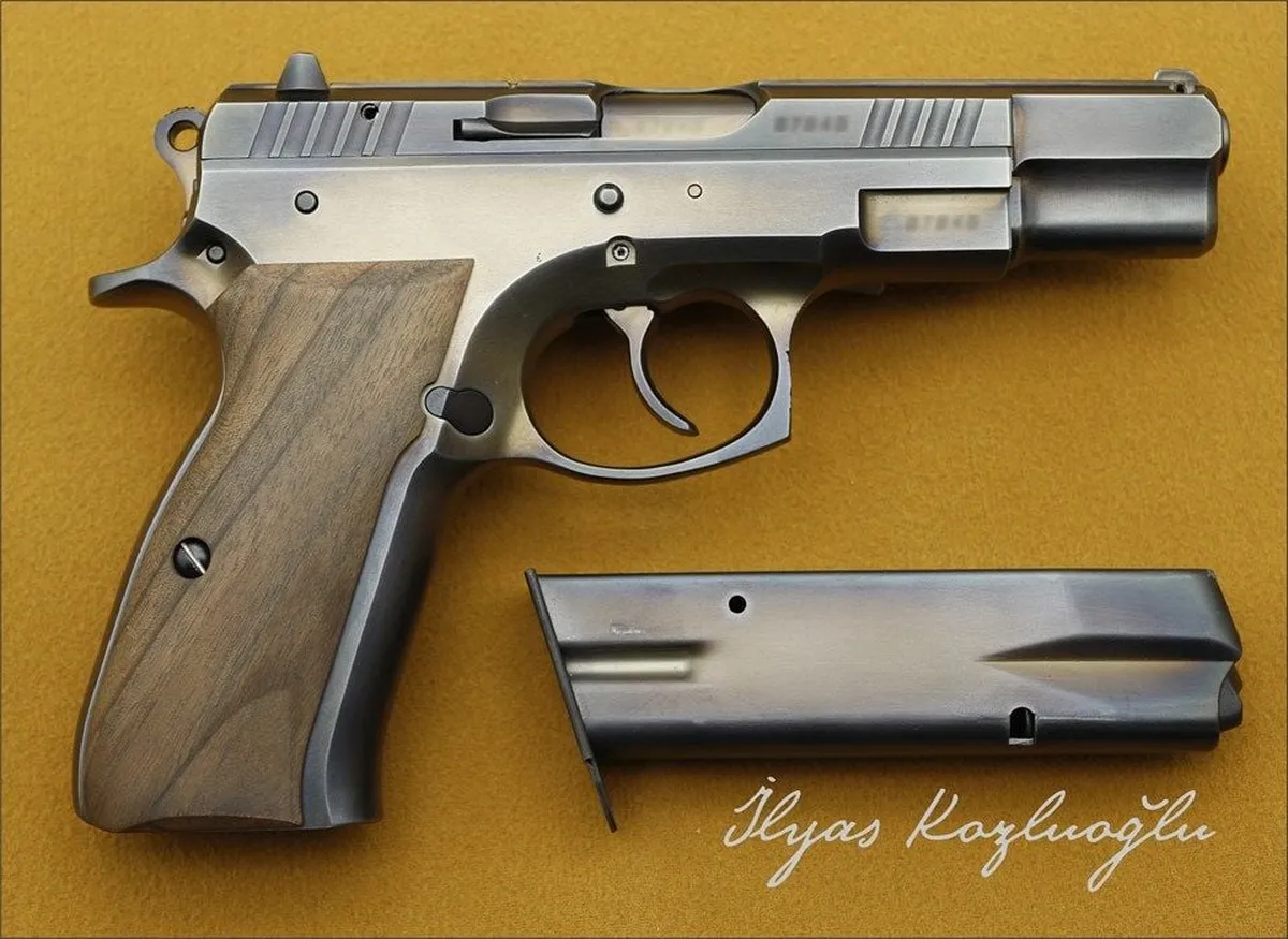 CZ 75B Black Diamond Açık Yanık Füme Detay 4