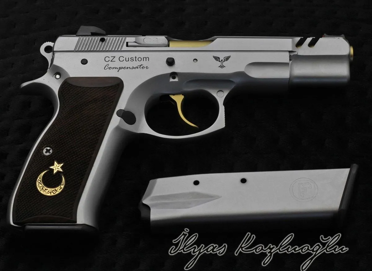 CZ 75B Füme Titanyum Kaplama Detay 2