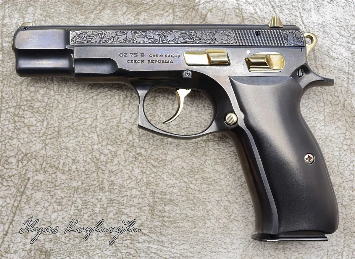 CZ 75B Füme Titanyum – Yanaklar Çiçek Gravür Desen
