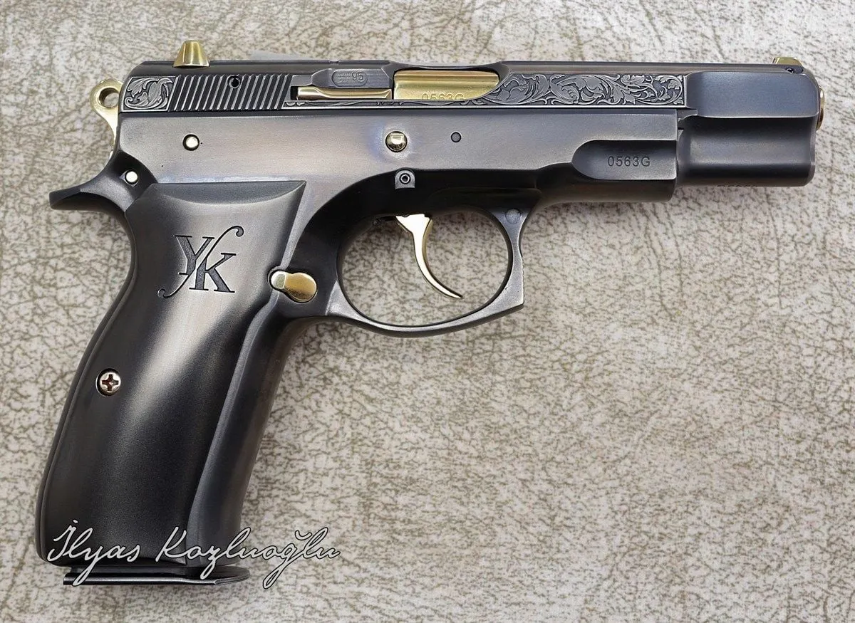 CZ 75B Füme Titanyum – Yanaklar Çiçek Gravür Desen Detay 2