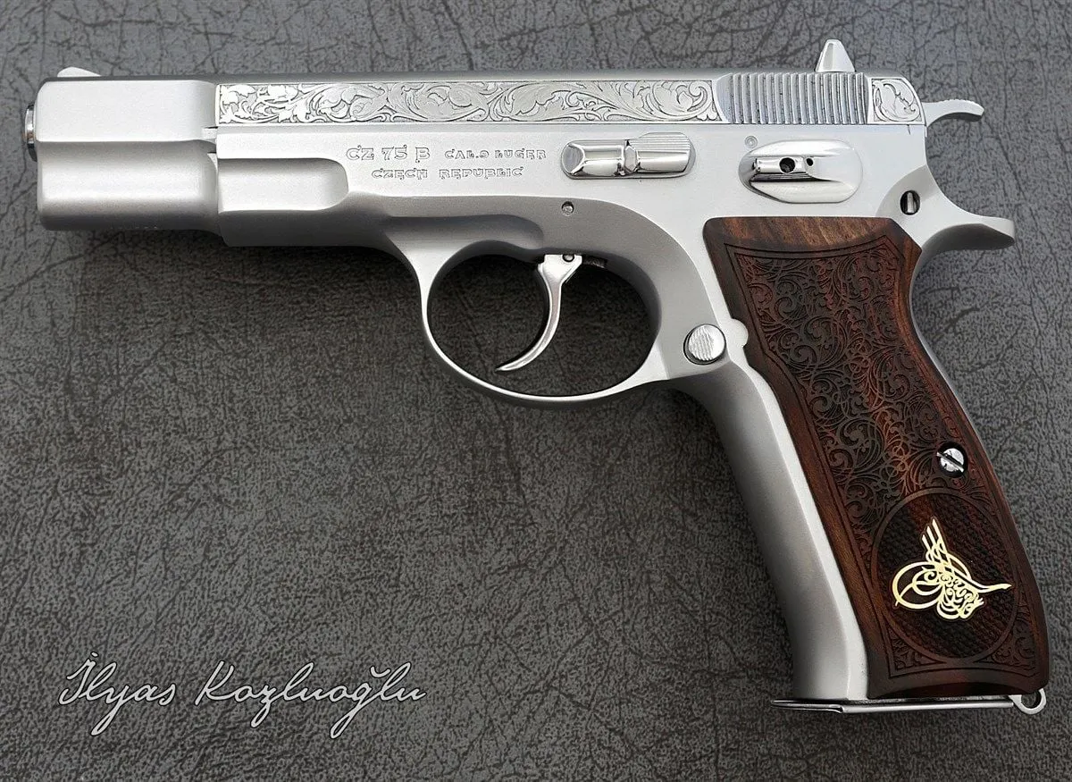 CZ 75B Mat Beyaz Krom – Yanaklar Çiçek Desen Gravür