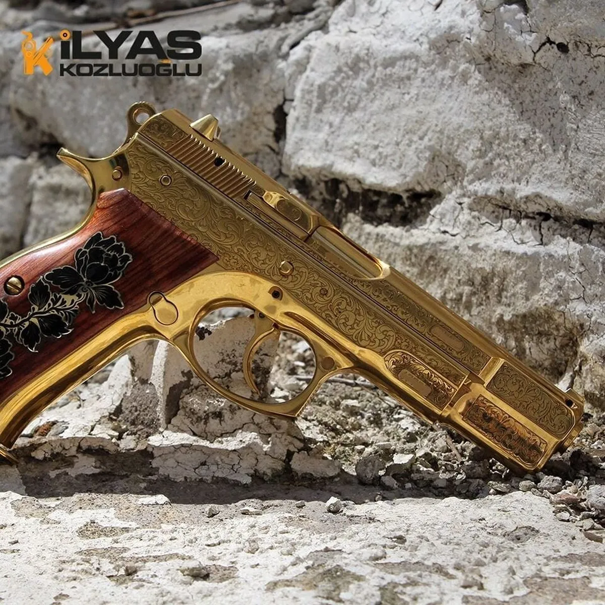 CZ 75B – Parlak Sarı Titanyum Kaplama – Full Gravür Desen Detay 2