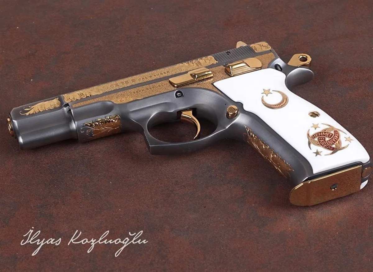 CZ 75B – Titanyum – Serpme & English Scroll Gravür Detay 2