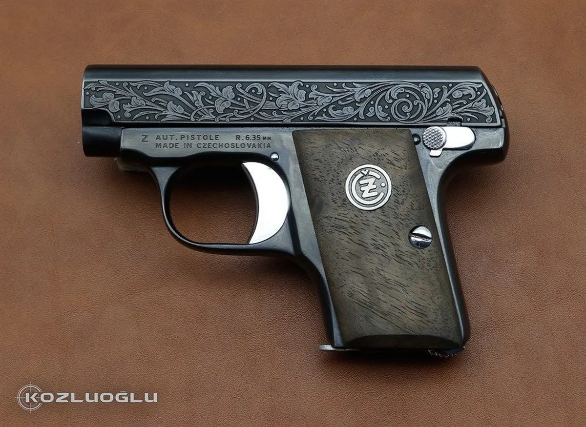 CZ Ceska 6.35 Yanaklar Gravür