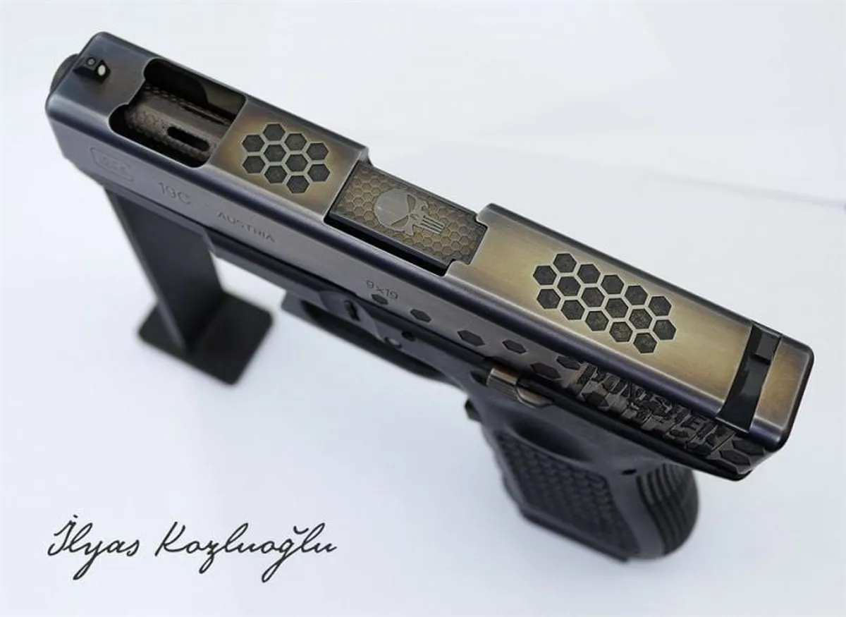 Glock 19C The Punisher Detay 2
