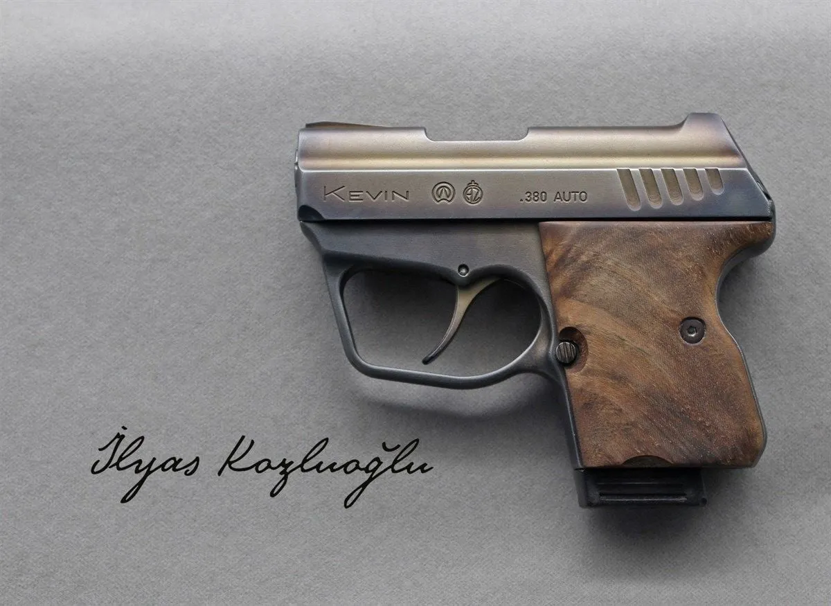 Kevin Yanık Füme Titanyum Kaplama