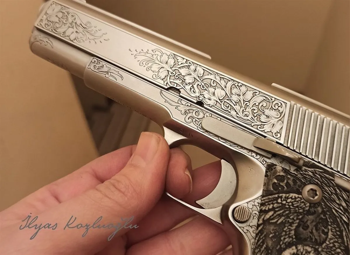 LLama 9MM Nikel Kaplama & Kartal-Gravür Desen