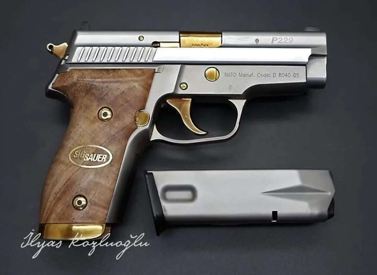 Sig Sauer P226 – Açık Füme Titanyum Kaplama Detay 3