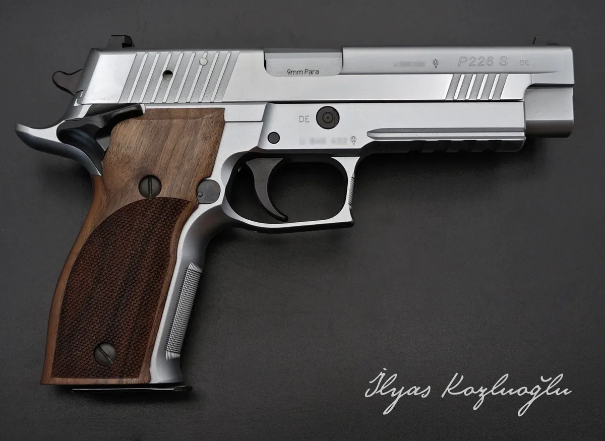 Sig Sauer P226 S – Mat Beyaz Krom Kaplama Detay 2