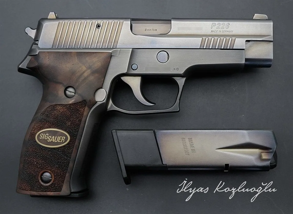 SıgSauer P226 Titanyum Kaplama Detay 2