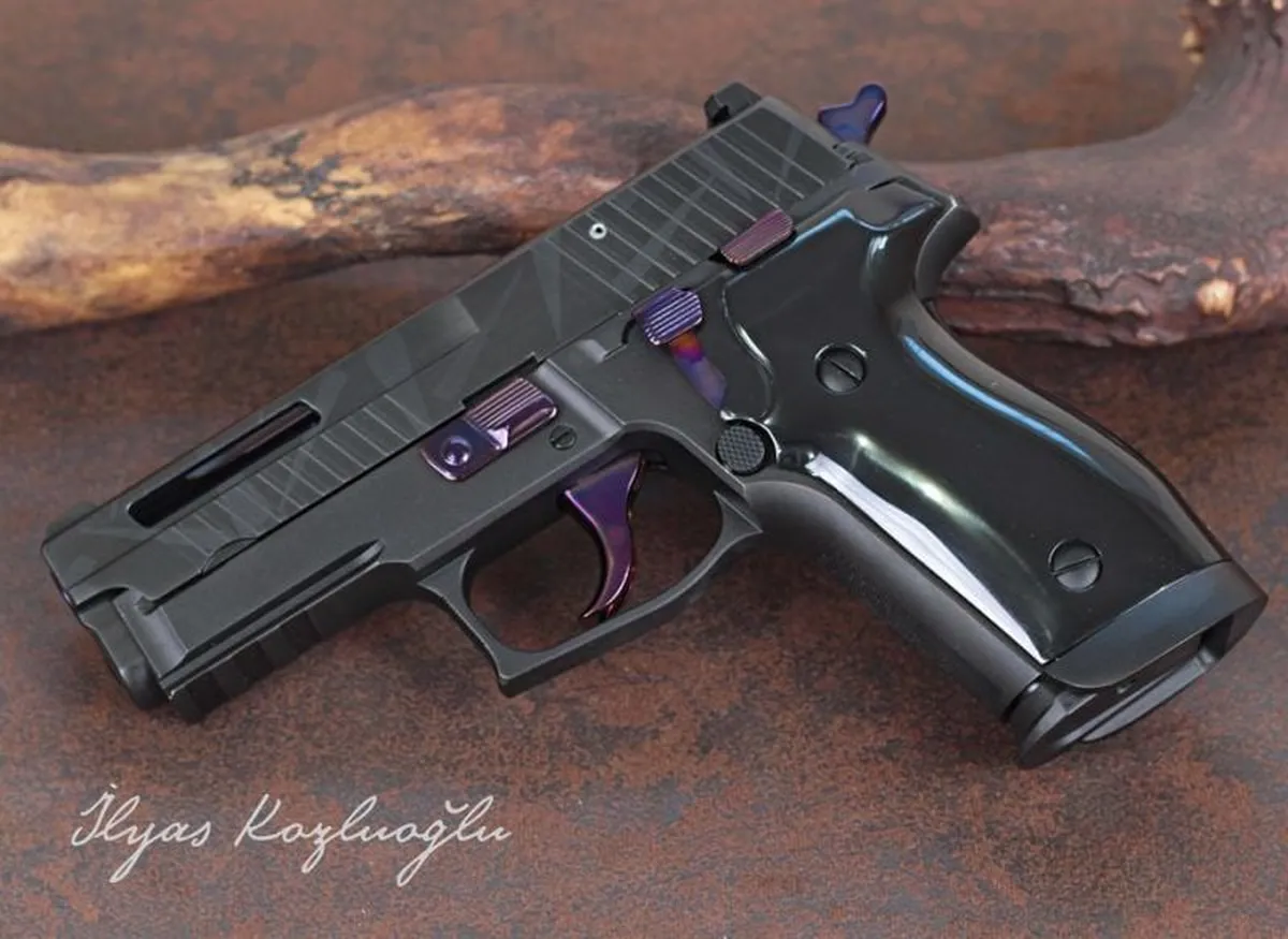 SıgSauer P229 Mermi Delikli Özel Modifiye & Özel Kaplama Detay 3