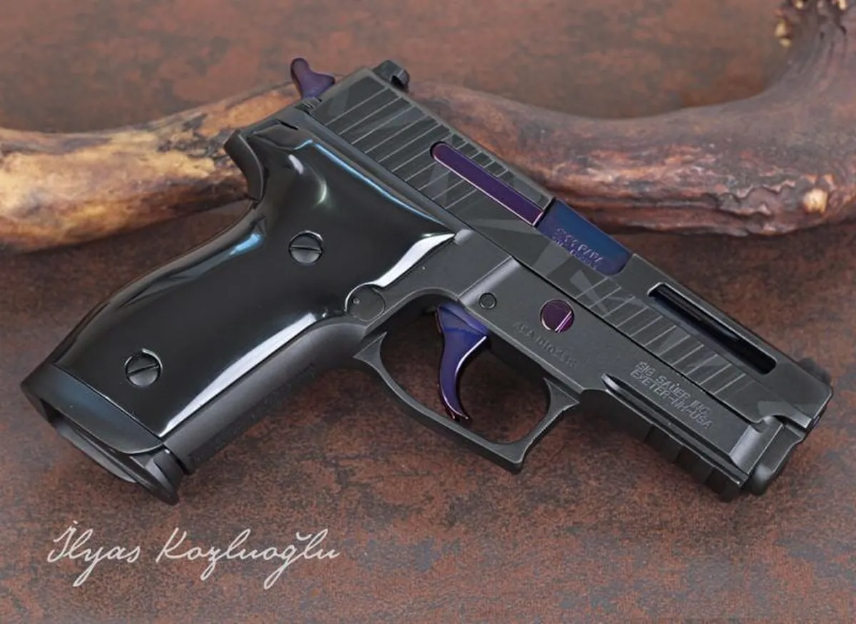 SıgSauer P229 Mermi Delikli Özel Modifiye & Özel Kaplama Detay 4