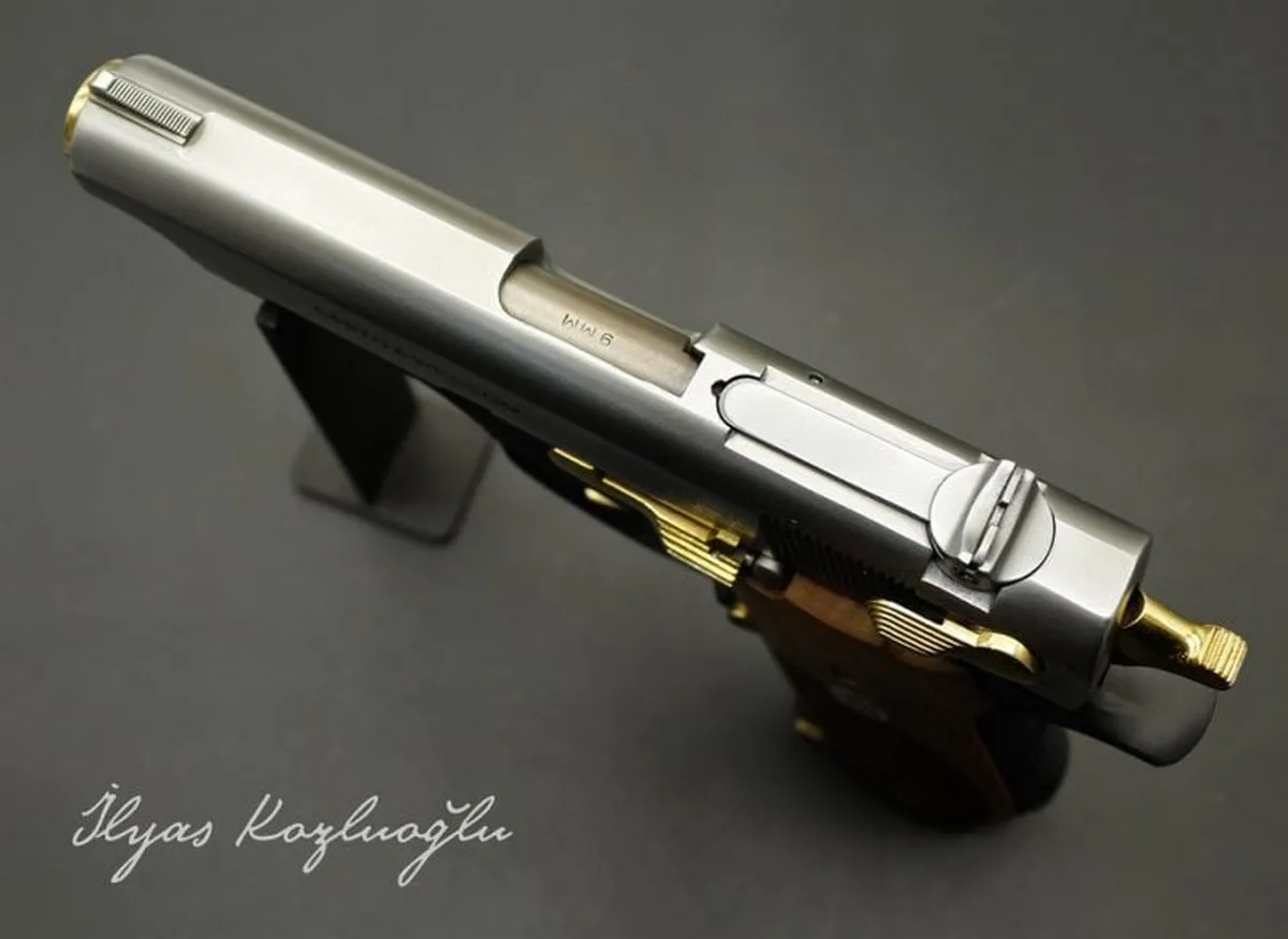 Smith&Wesson MOD39 Titanyum Siyah Kaplama Detay 3