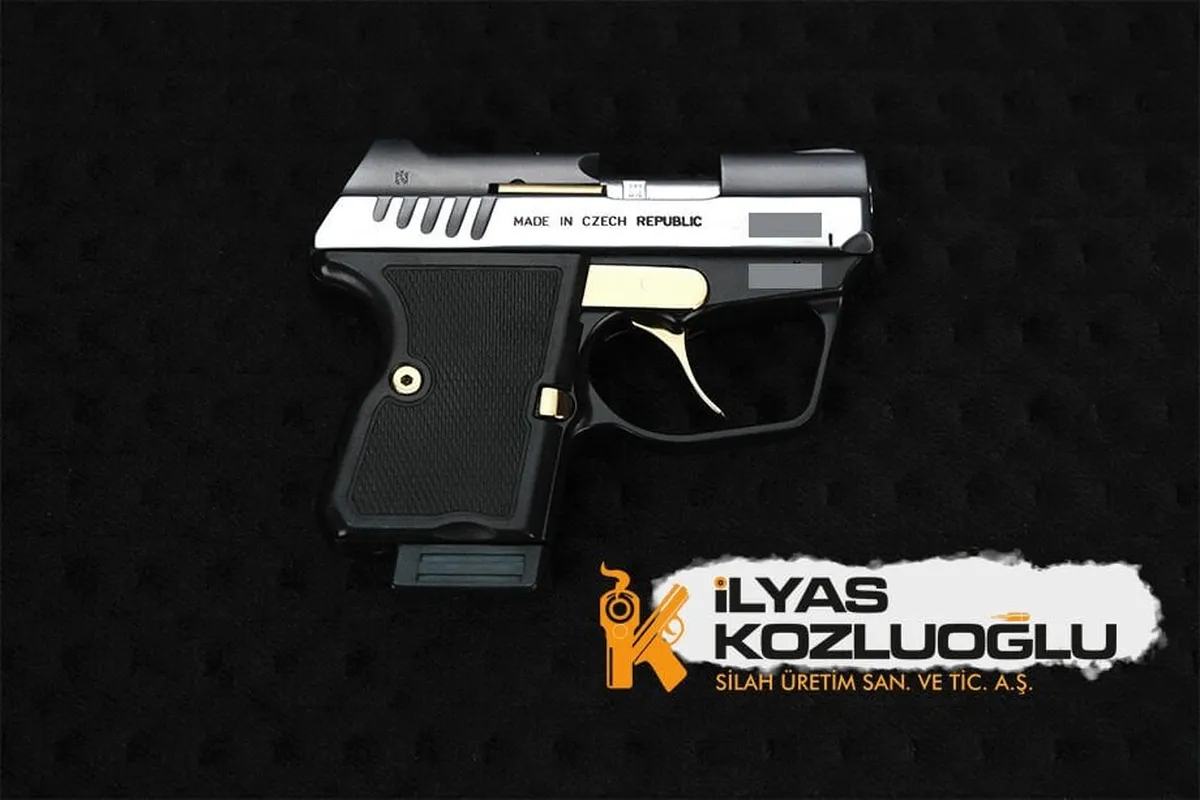 Zvi Kevin – Koyu Füme Titanyum Kaplama Detay 2