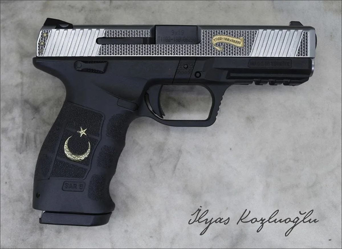 Sarsılmaz SAR9  Kartal Ay Yıldız Desen 3d Aslan Gravür Detay 2
